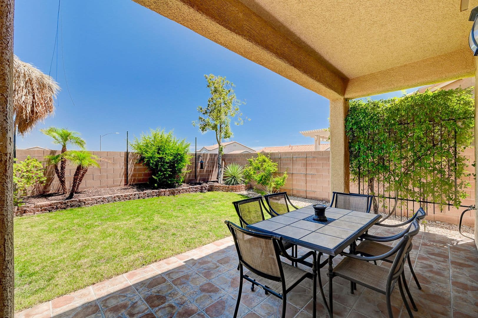 Las Vegas, House: 6952 Winter Ridge St.