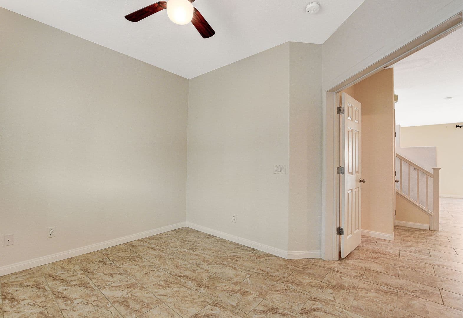 North Las Vegas House: 5548 Ayers Cliff St