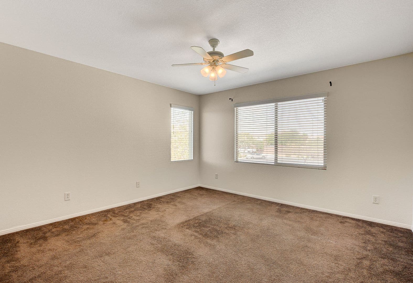 North Las Vegas House: 5548 Ayers Cliff St