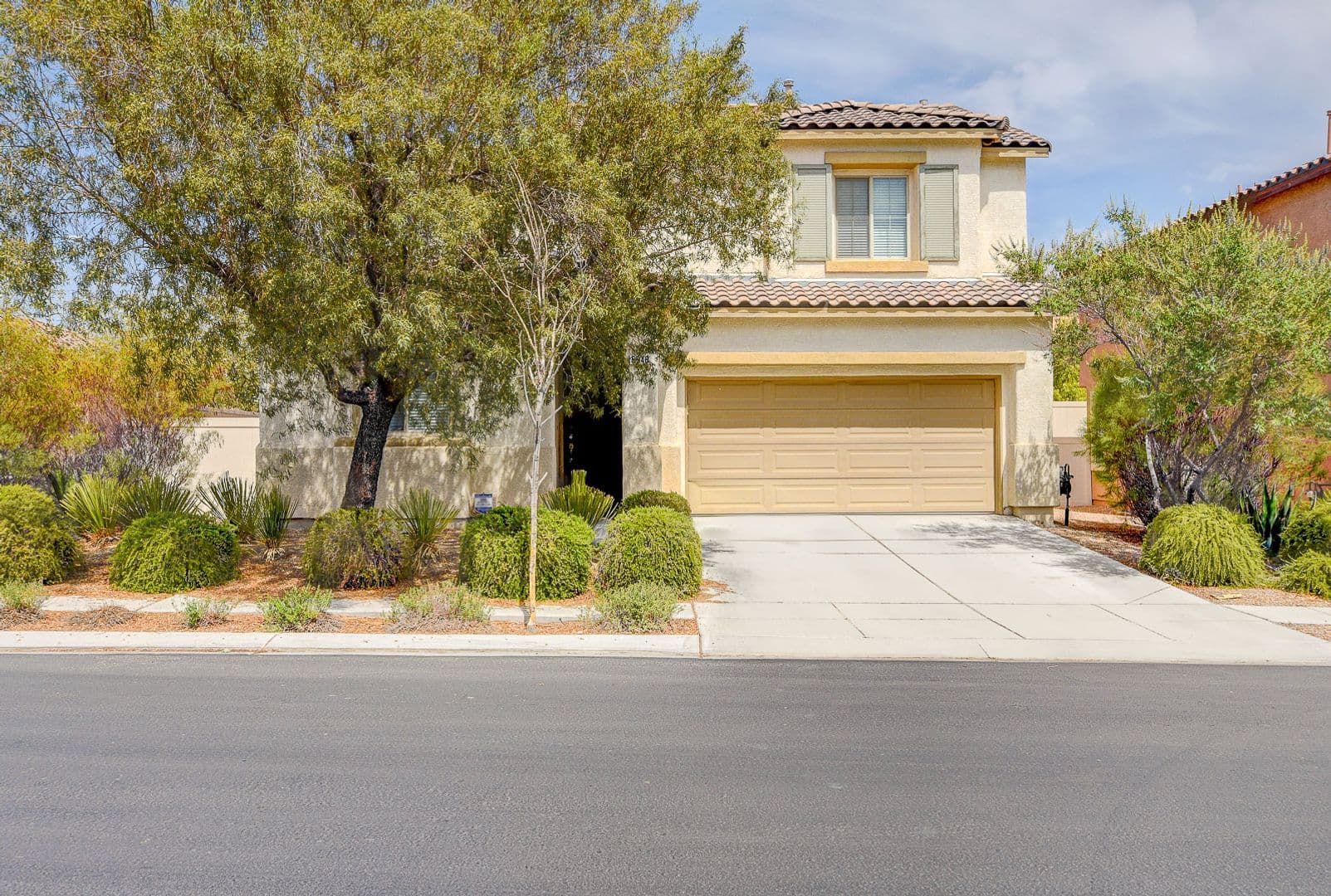 North Las Vegas House: 5548 Ayers Cliff St