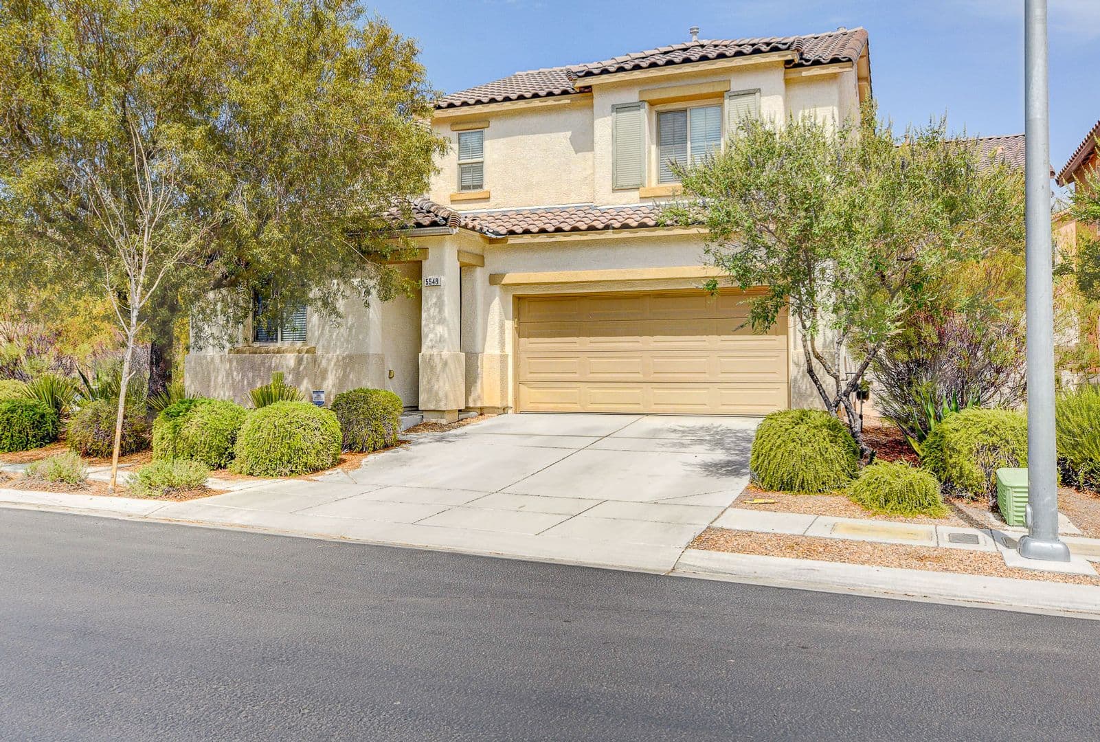 North Las Vegas House: 5548 Ayers Cliff St