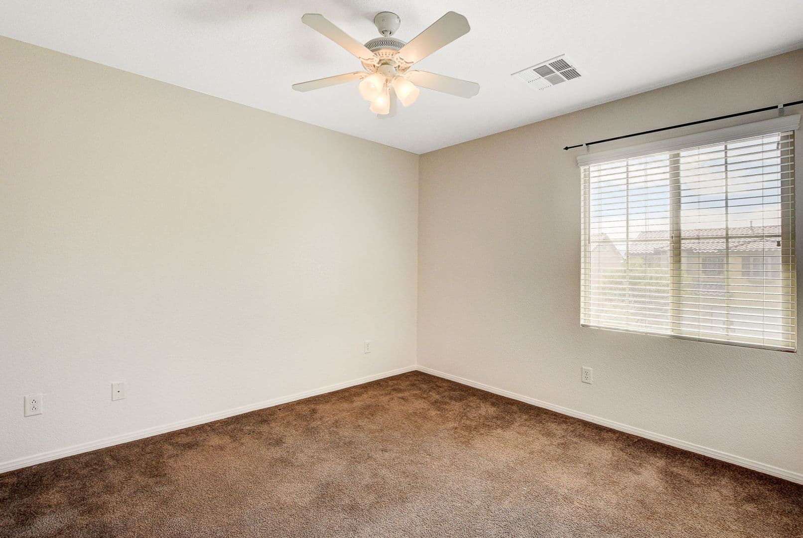 North Las Vegas House: 5548 Ayers Cliff St