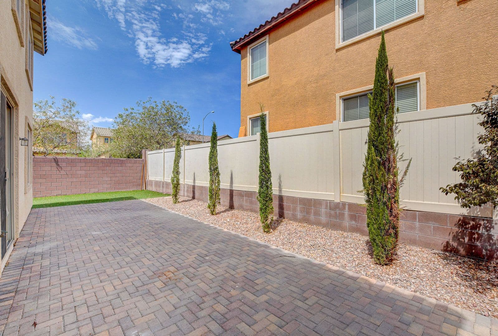 North Las Vegas House: 5548 Ayers Cliff St