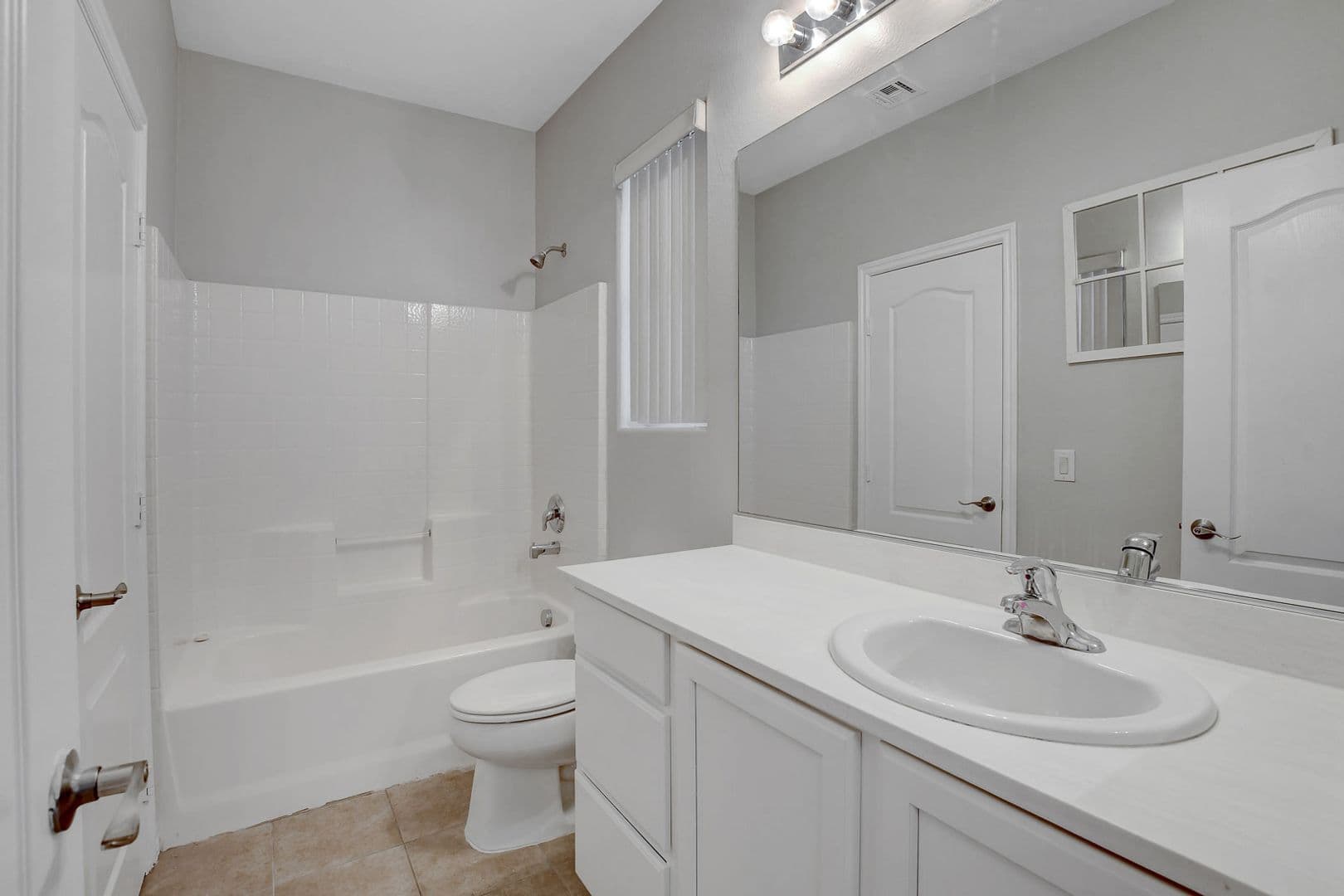 North Ls Vegas House: 4032 Gaster Ave.