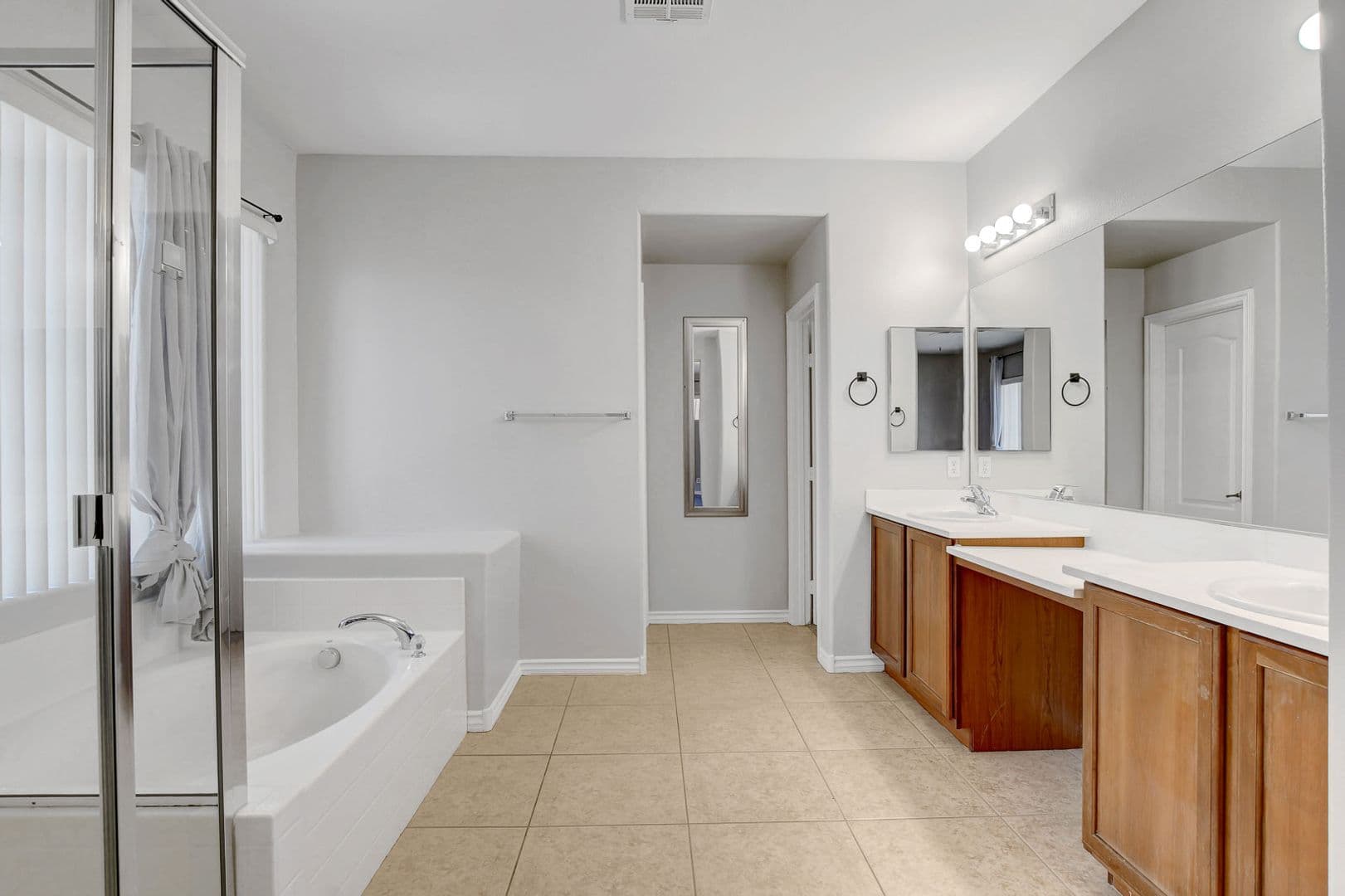 North Ls Vegas House: 4032 Gaster Ave.