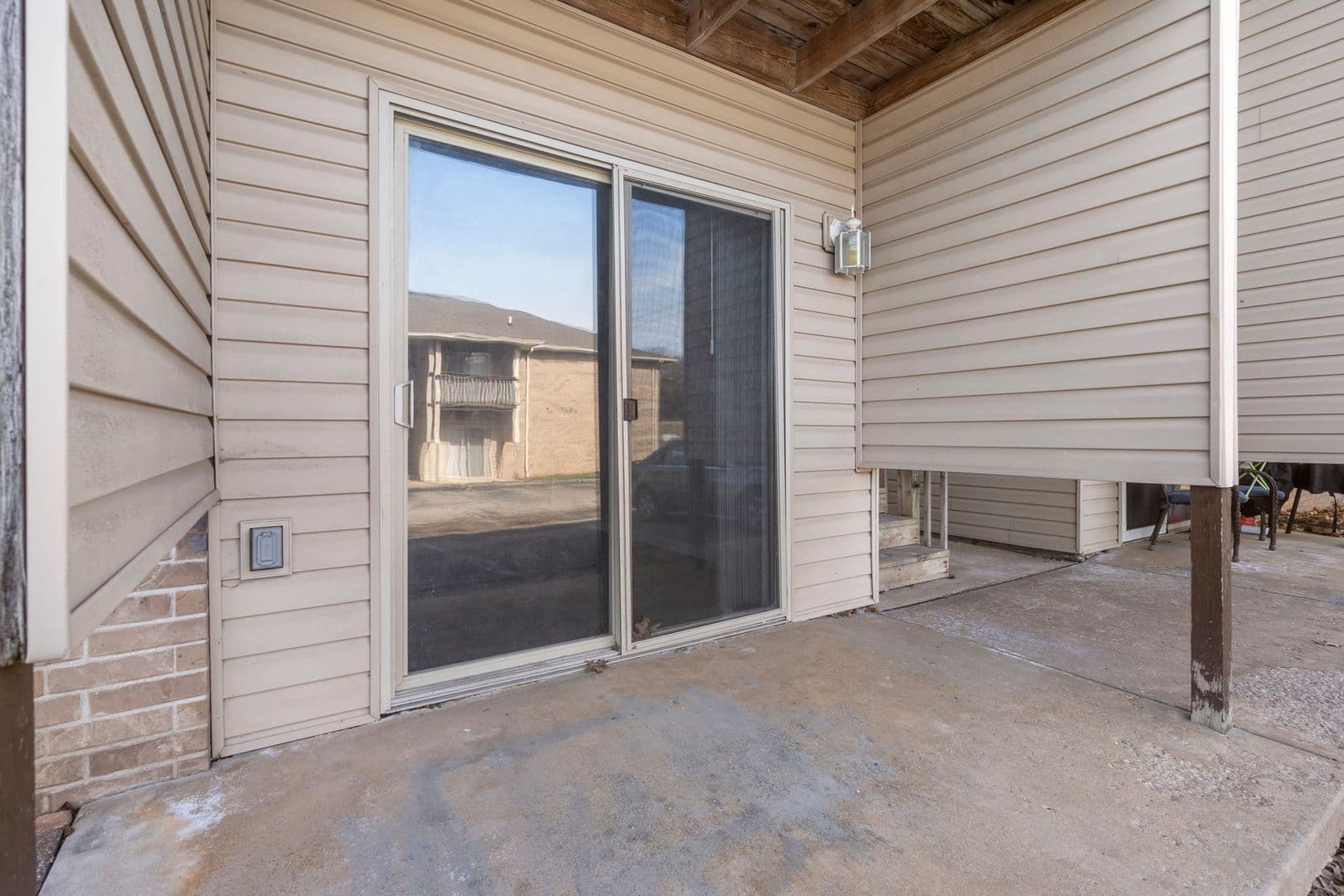 Ozark Apartment: 2009 Southfork Dr