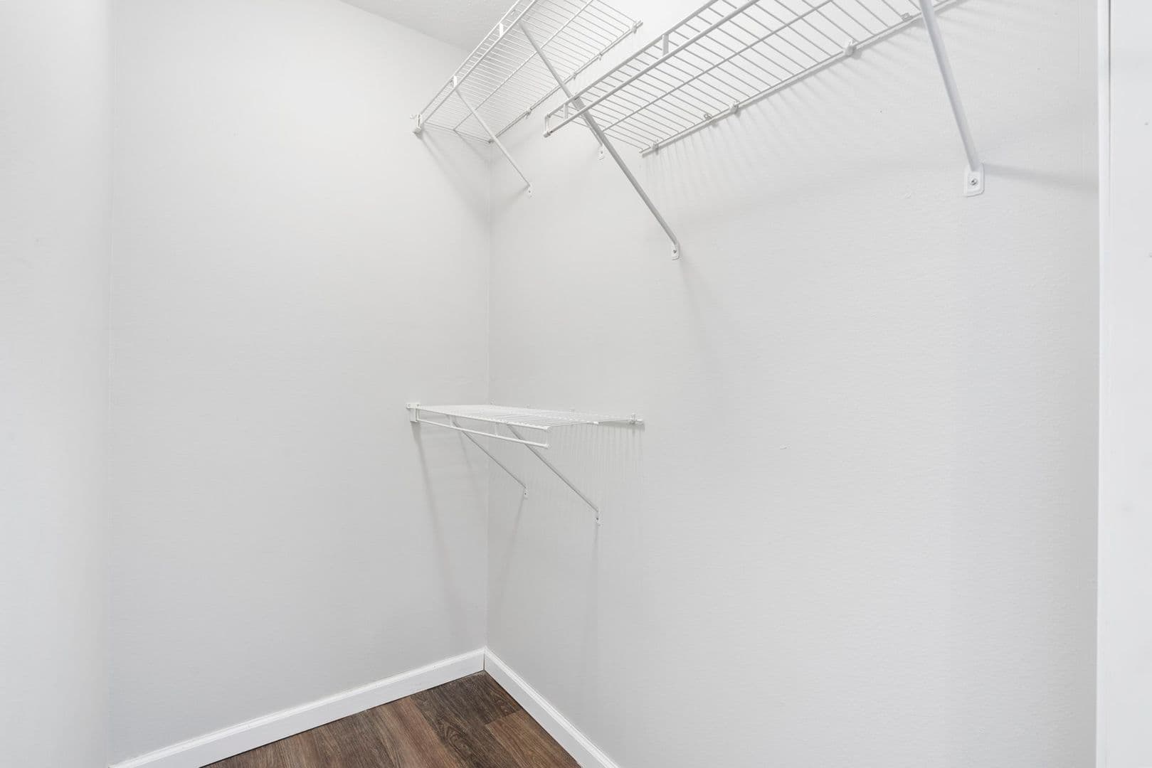 Ozark Apartment: 2009 Southfork Dr