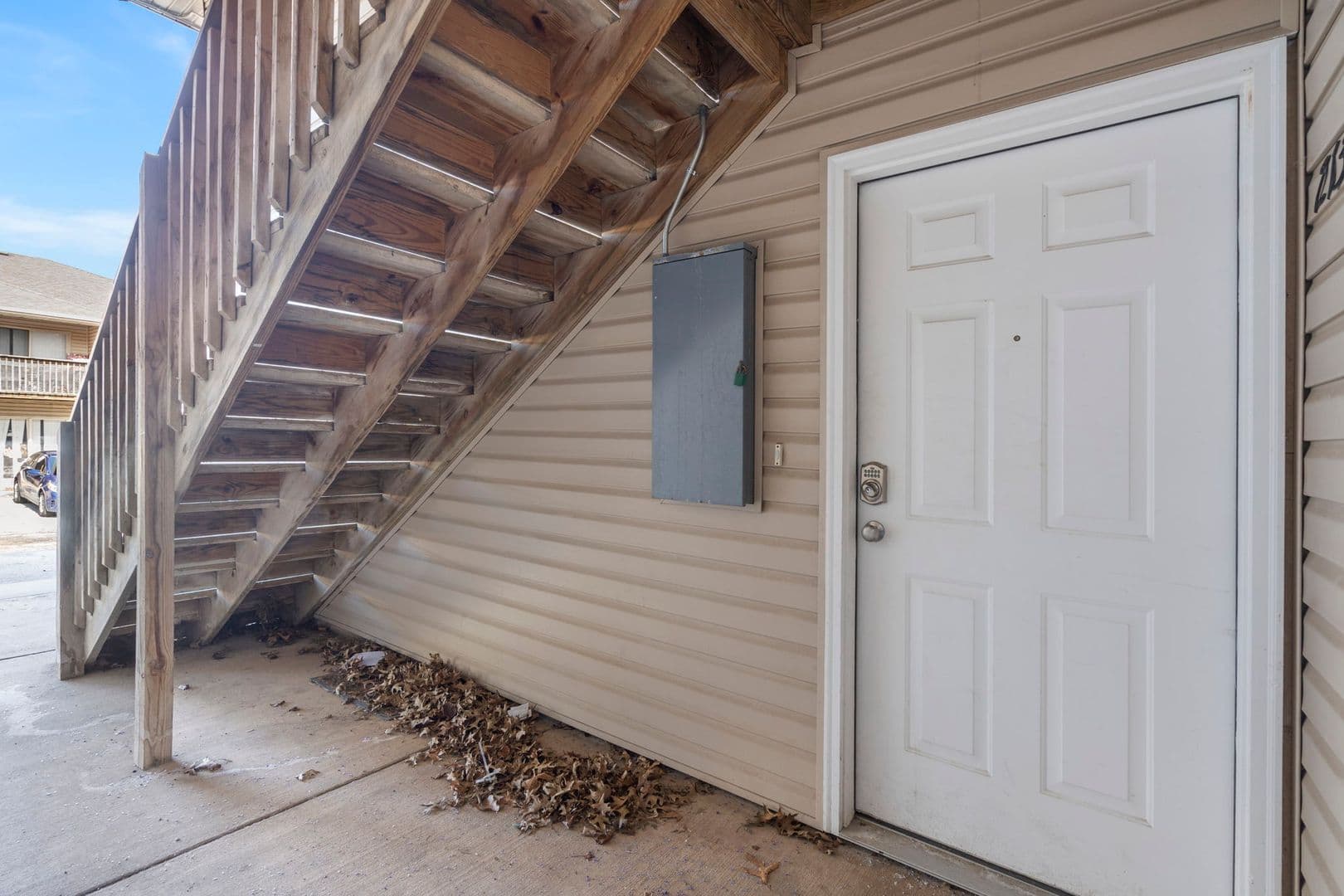 Ozark Apartment: 2009 Southfork Dr