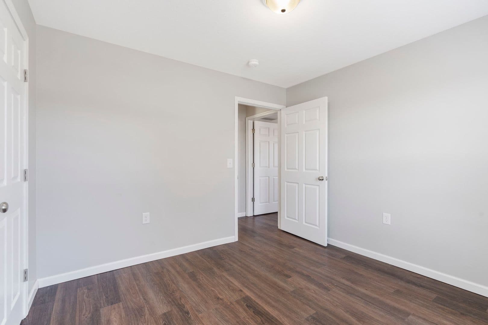 Ozark Apartment: 2009 Southfork Dr