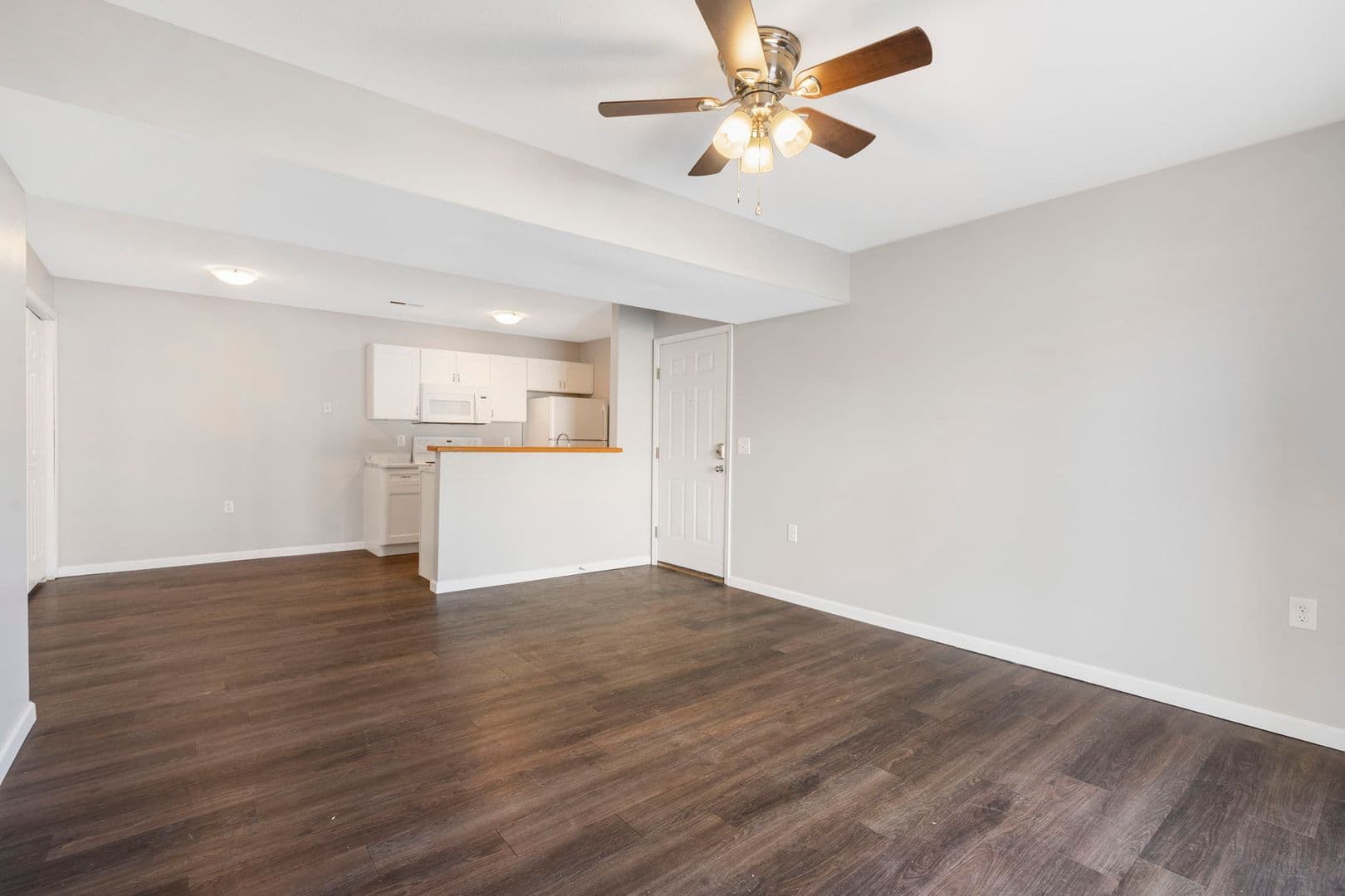 Ozark Apartment: 2009 Southfork Dr