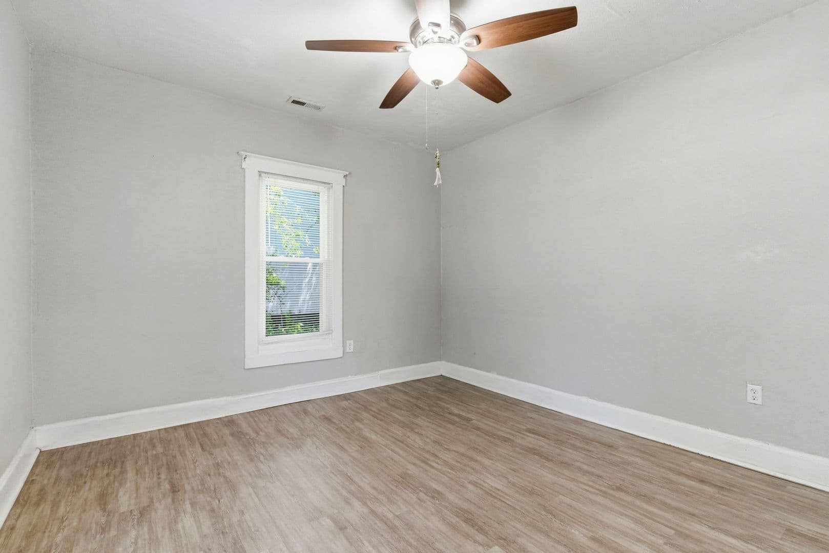 Springfield House: 2604 W. Calhoun St