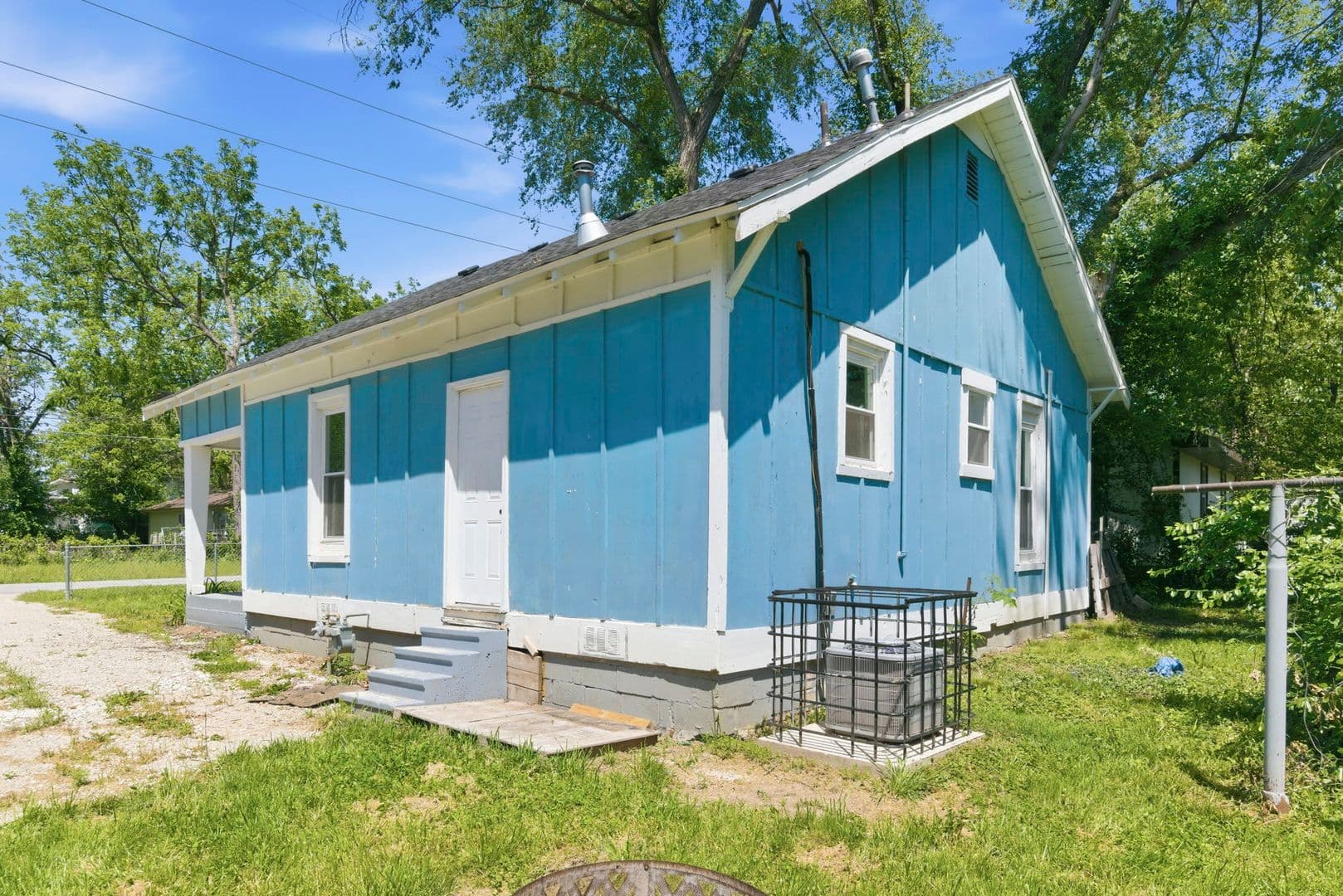 Springfield House: 2604 W. Calhoun St