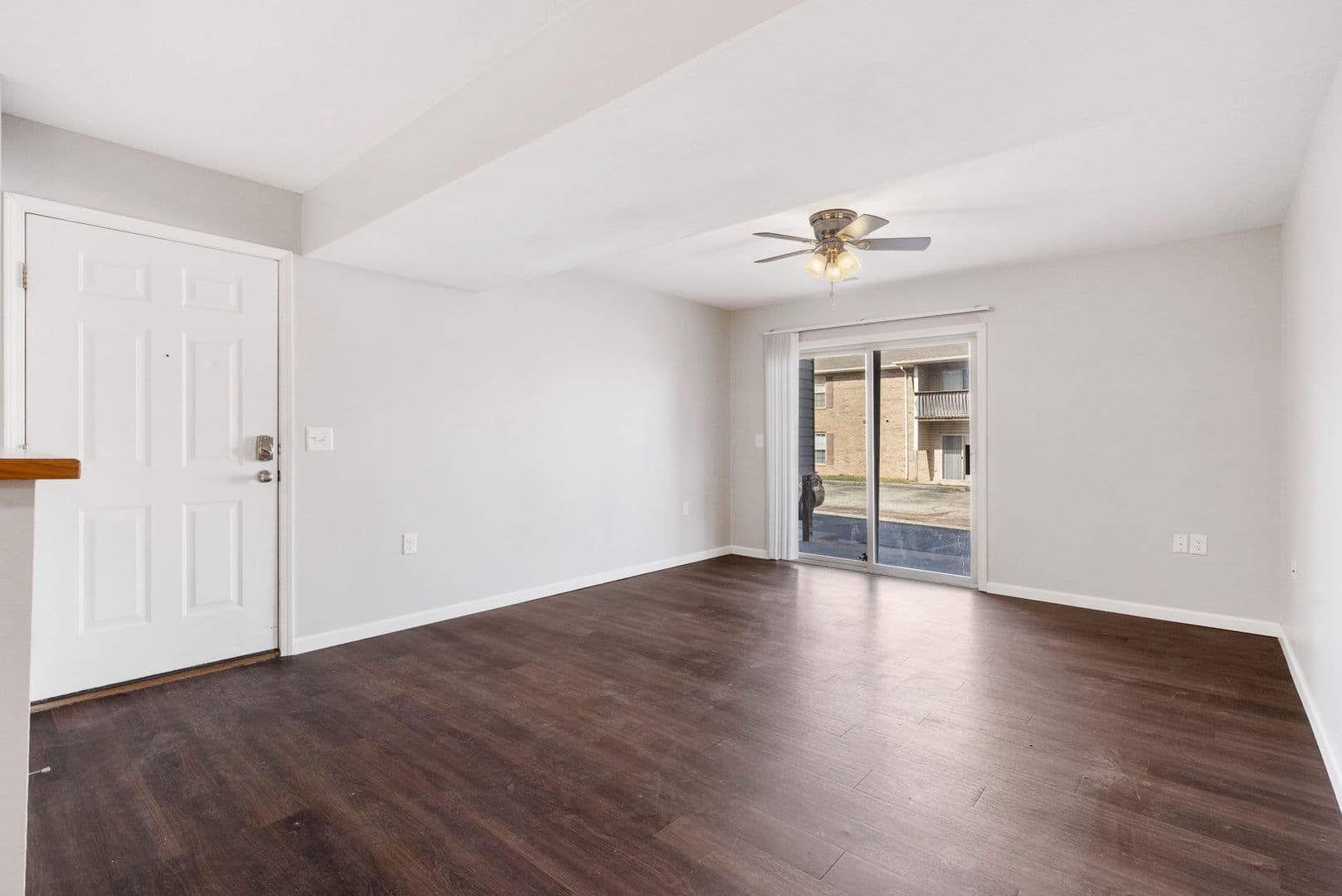 Ozark Apartment: 2009 Southfork Dr