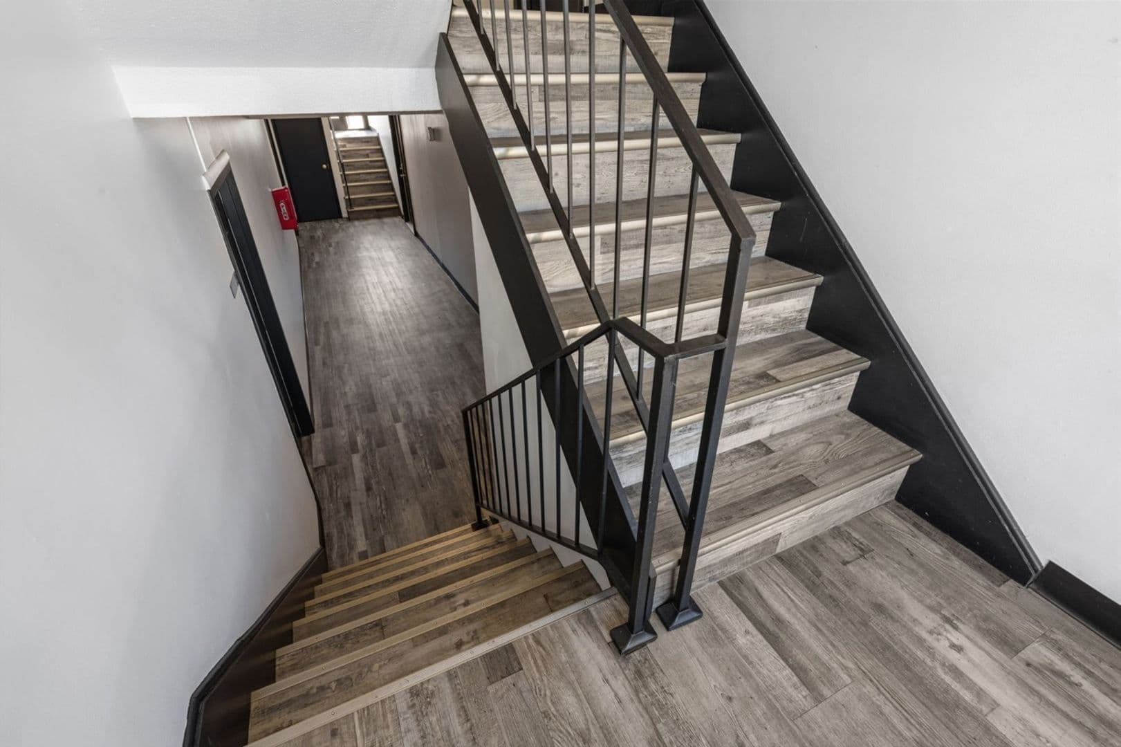 Springfield Apartment: 1010 E Elm St