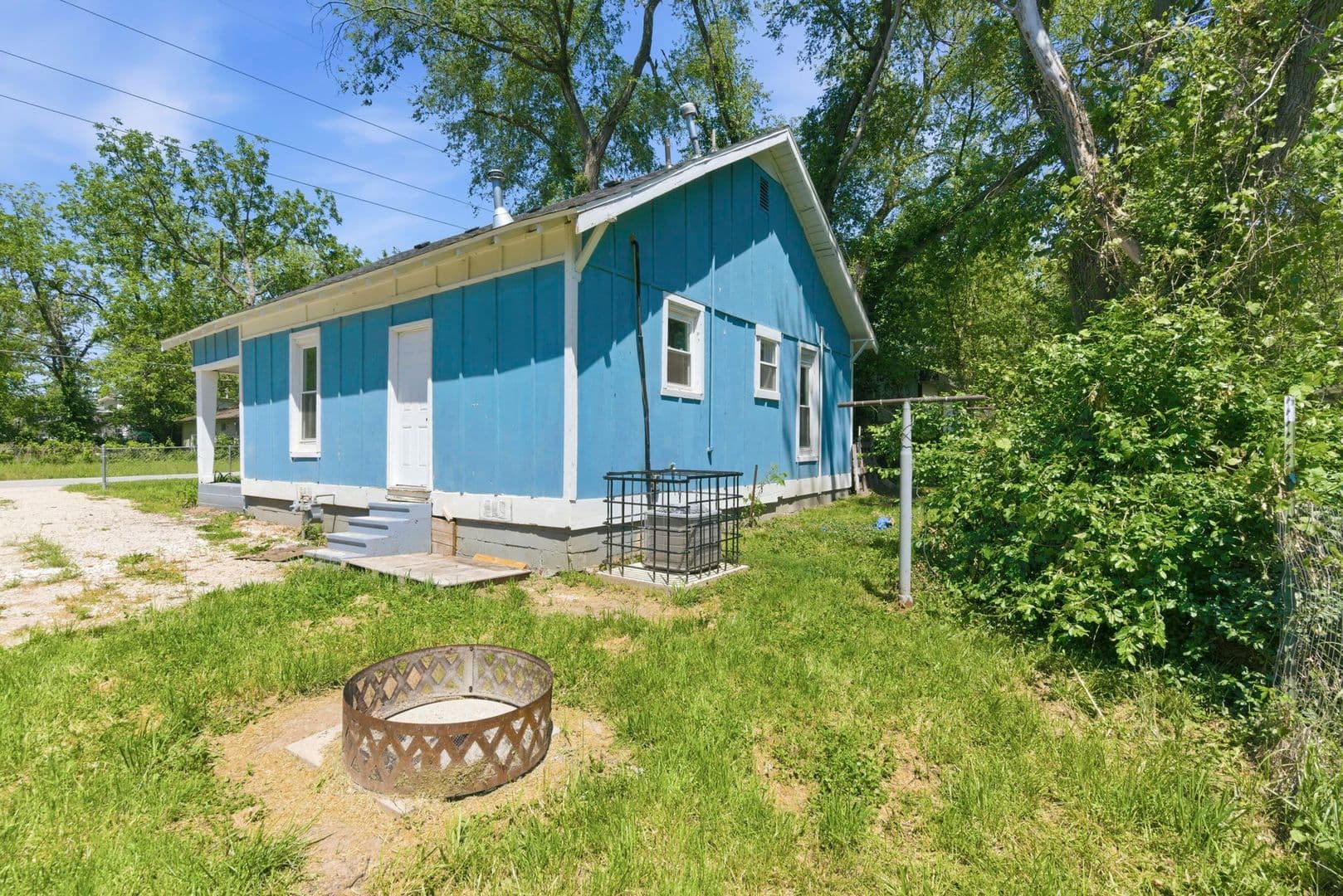 Springfield House: 2604 W. Calhoun St
