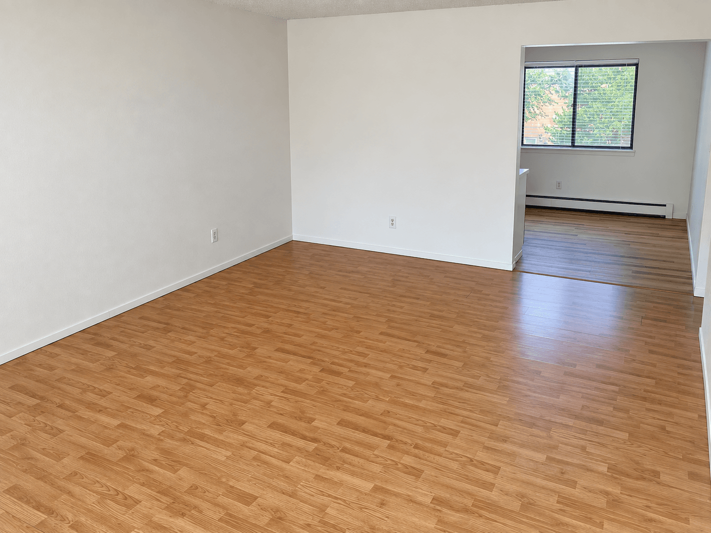 Palisade Apartment: 910 Iowa Ave.
