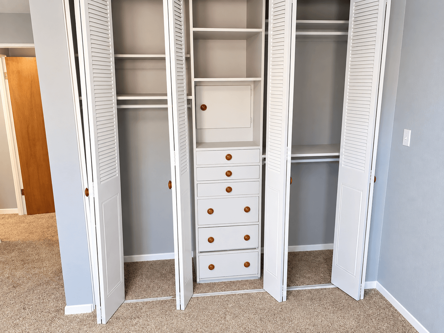 Palisade Apartment: 305 Main Street