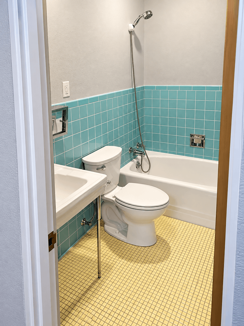 Palisade Apartment: 305 Main Street