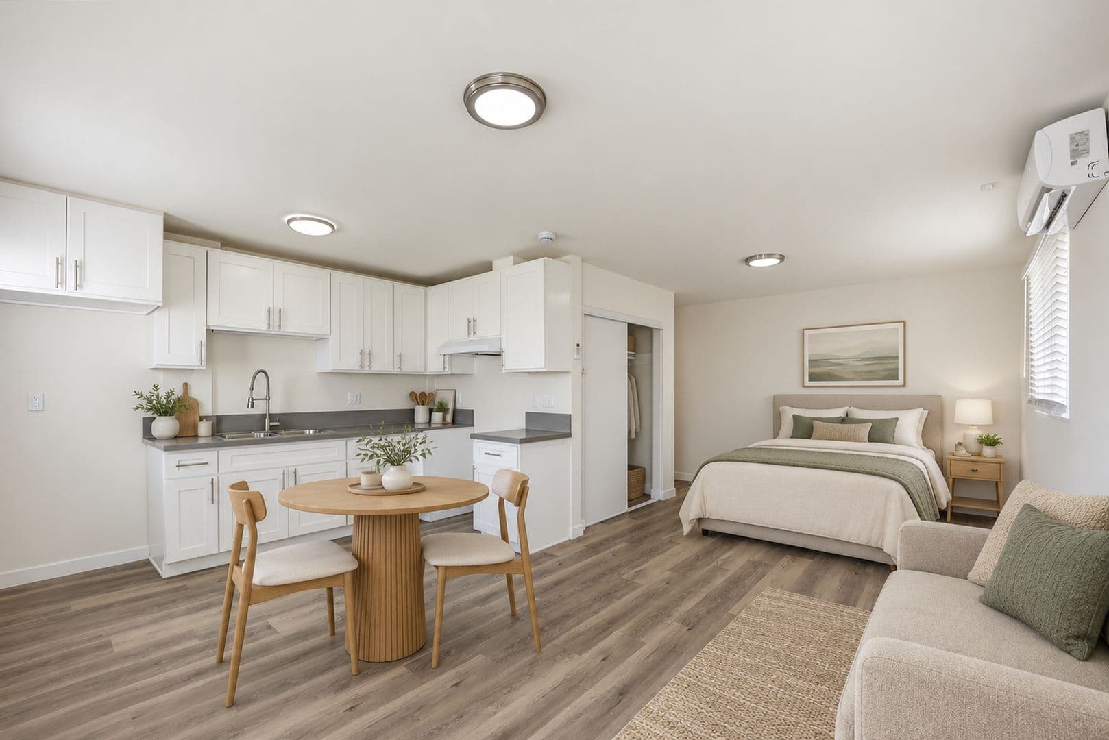Los Angeles Apartment: 862 W. 84th St.