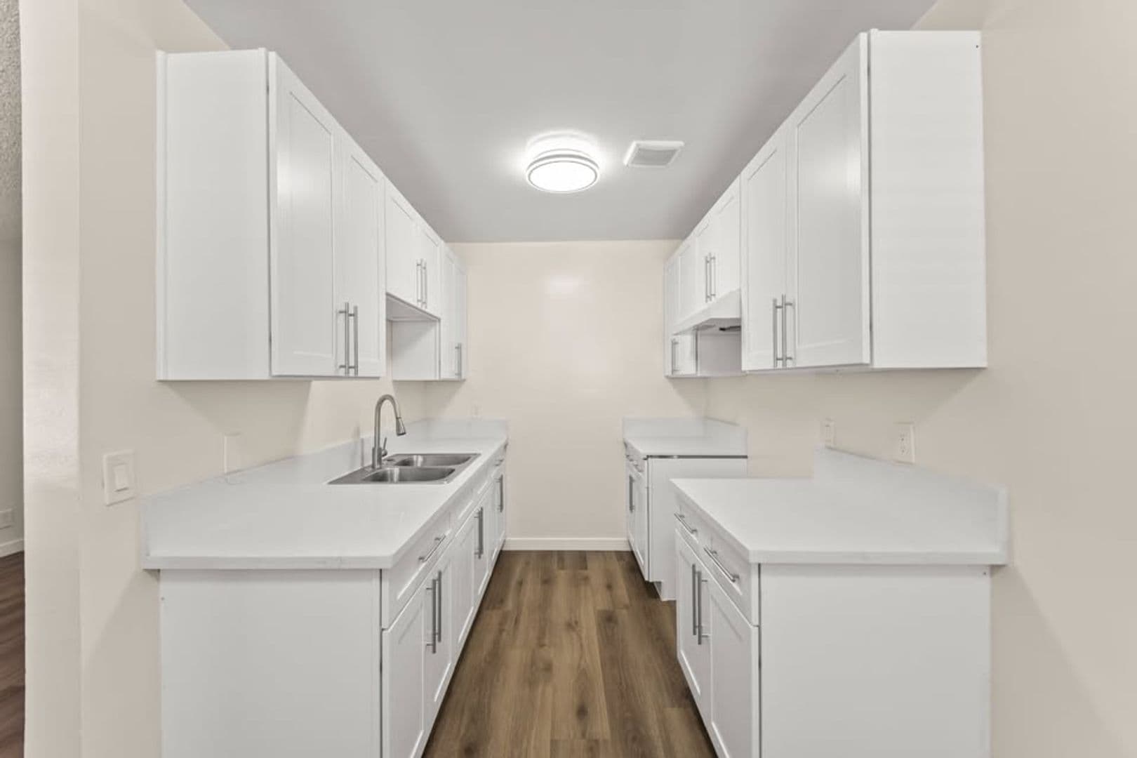 Los Angeles Apartment: 856 W. 84th St.