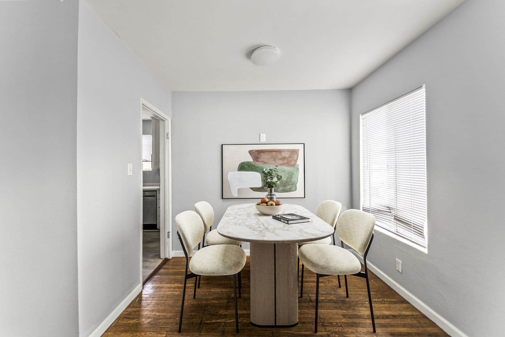 Los Angeles House: 8102 Norwich Ave