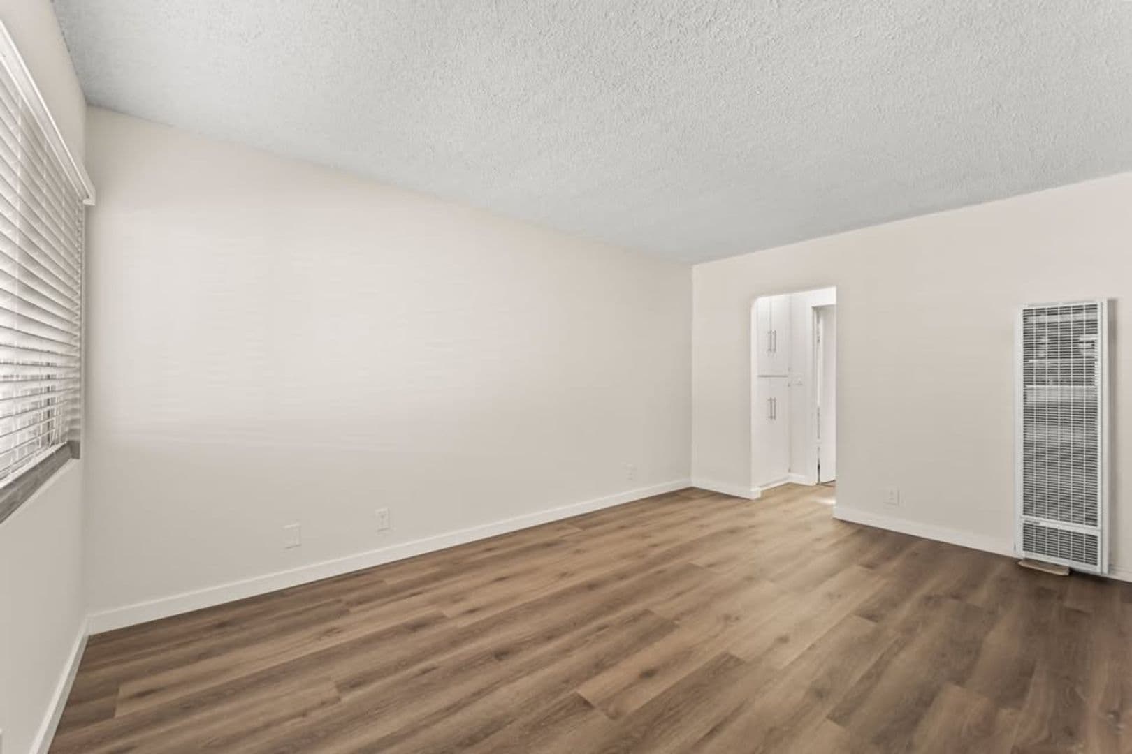 Los Angeles Apartment: 856 W. 84th St.