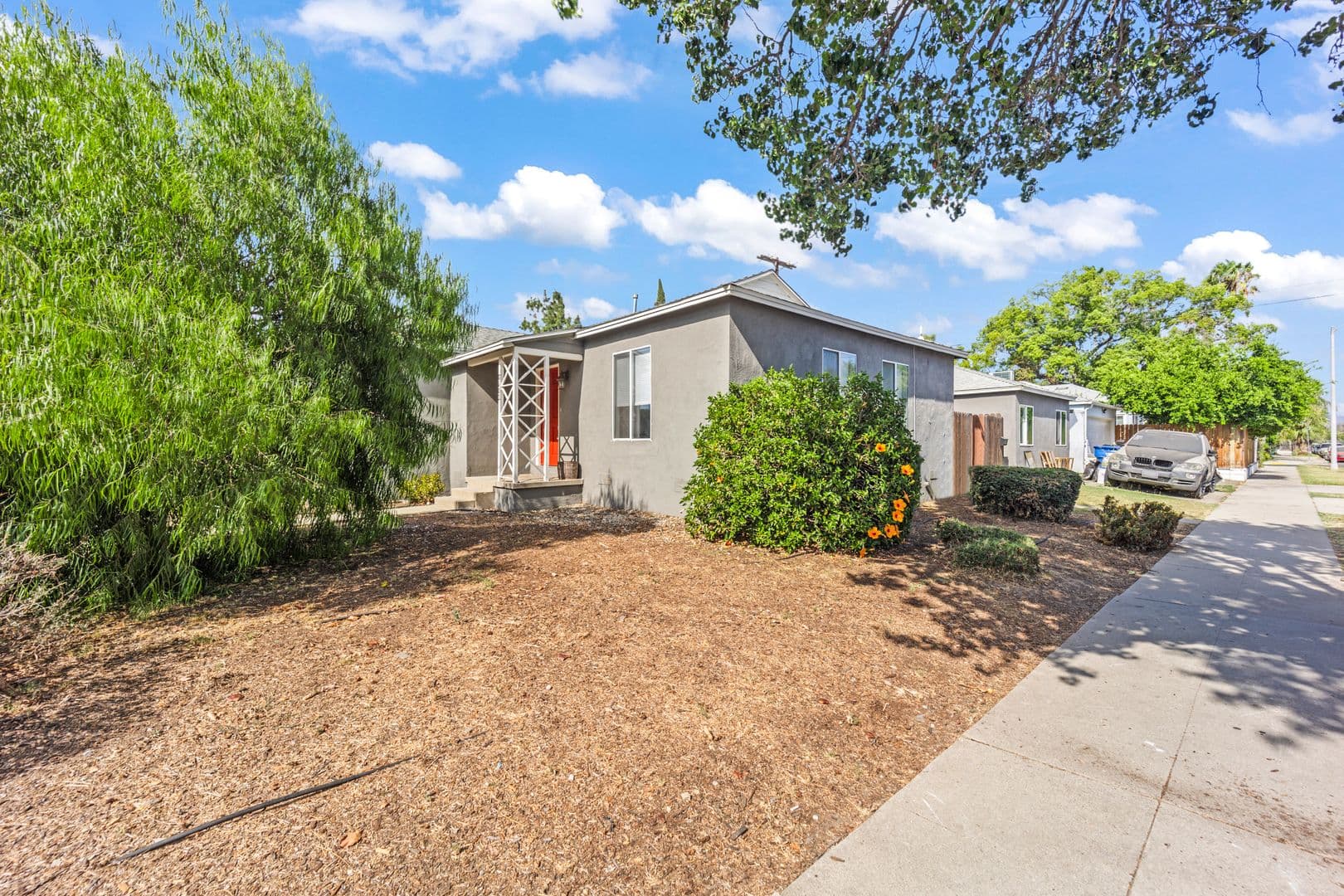 Los Angeles House: 8102 Norwich Ave