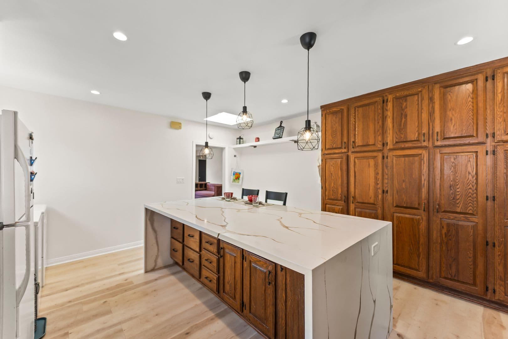 Los Angeles House: 8016 Denrock Ave