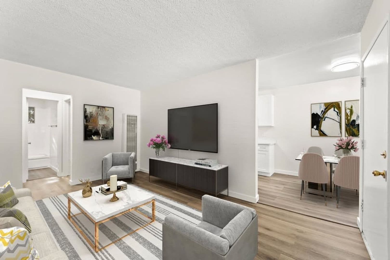 Los Angeles Apartment: 856 W. 84th St.