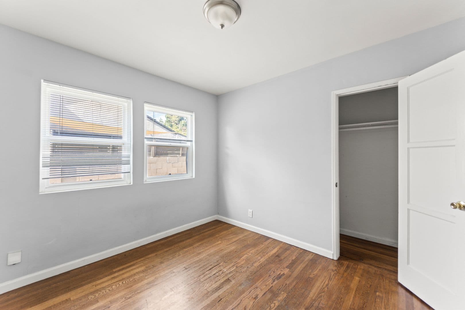 Los Angeles House: 8102 Norwich Ave