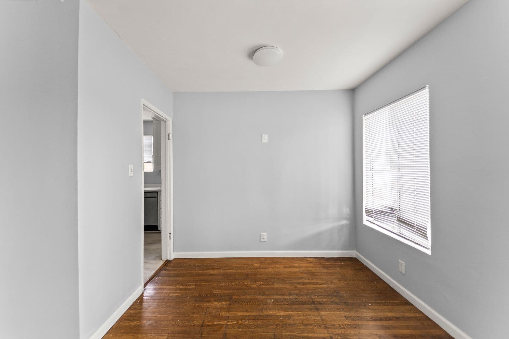 Los Angeles House: 8102 Norwich Ave