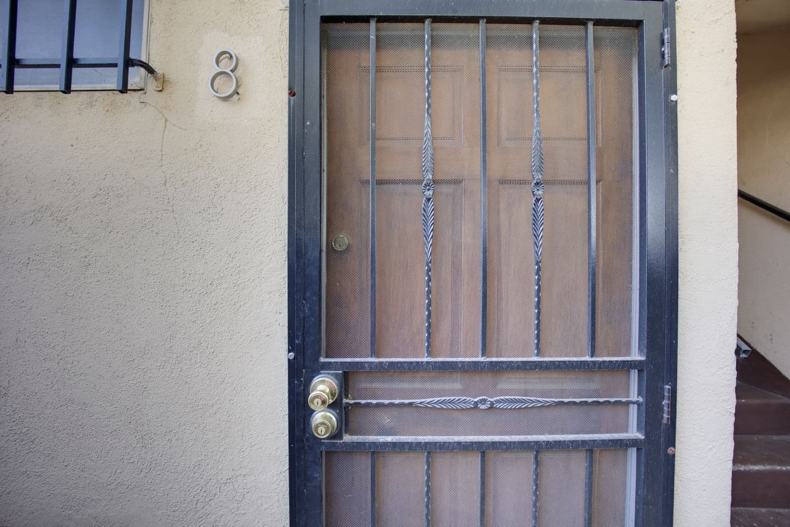 Los Angeles Apartment: 1258 W. 87th St.