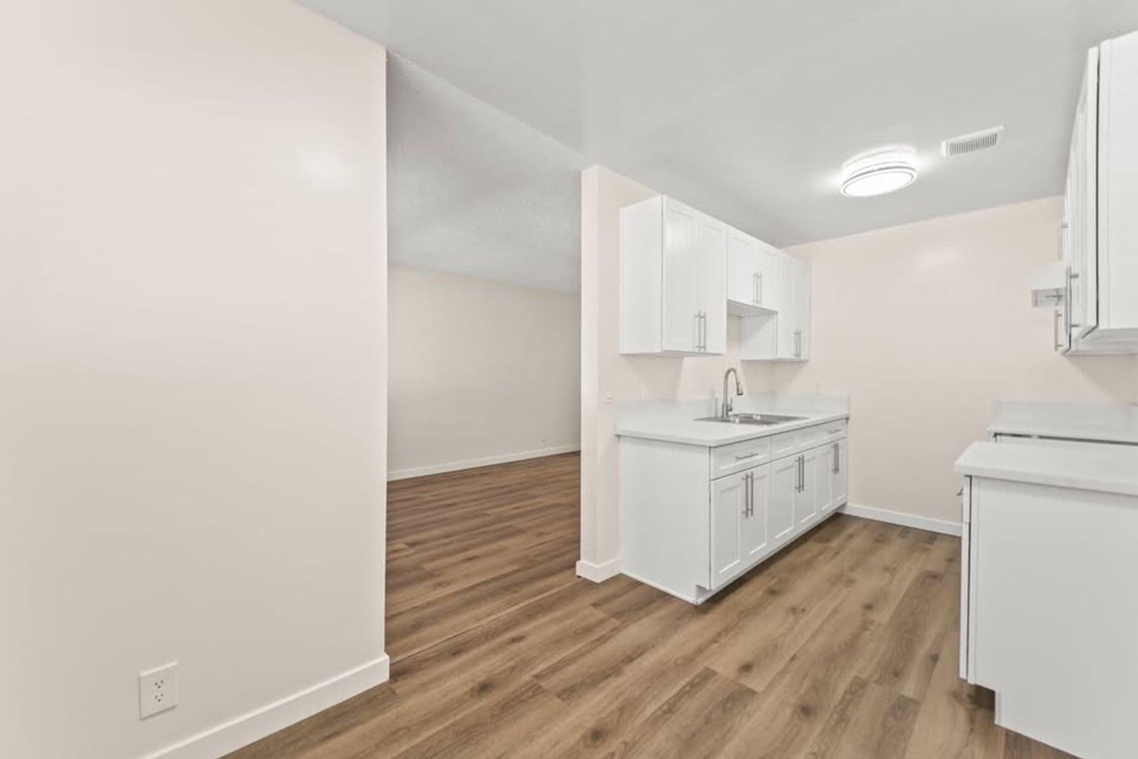 Los Angeles Apartment: 856 W. 84th St.