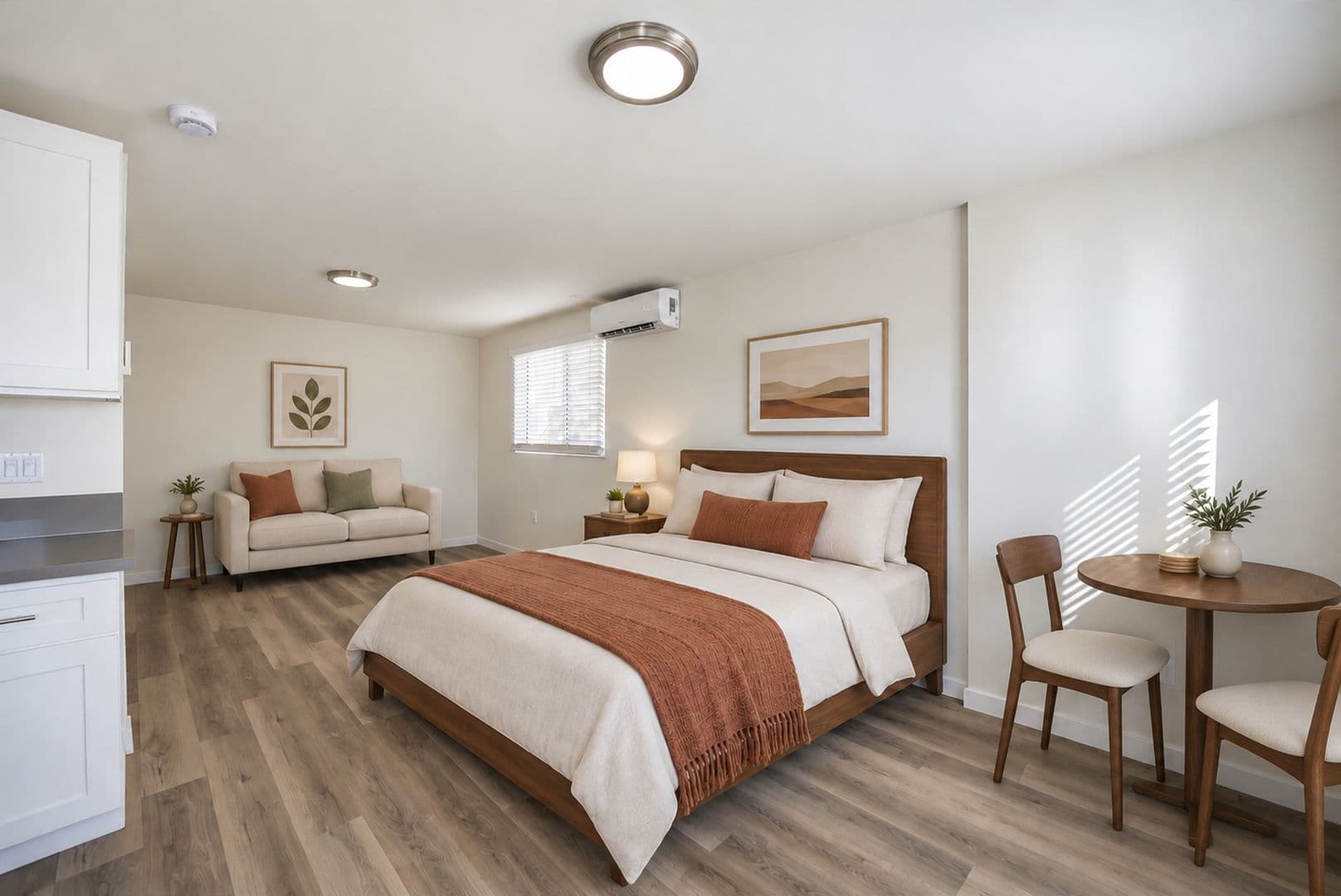 Los Angeles Apartment: 862 W. 84th St.