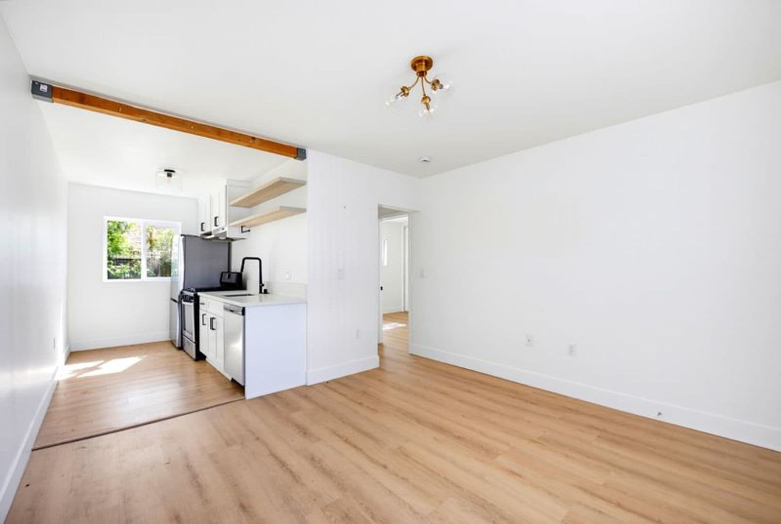 Los Angeles Apartment: 1717-1725 Park Ave