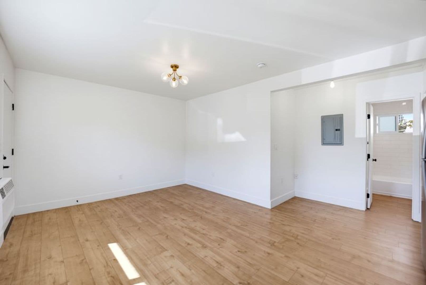 Los Angeles Apartment: 1717-1725 Park Ave