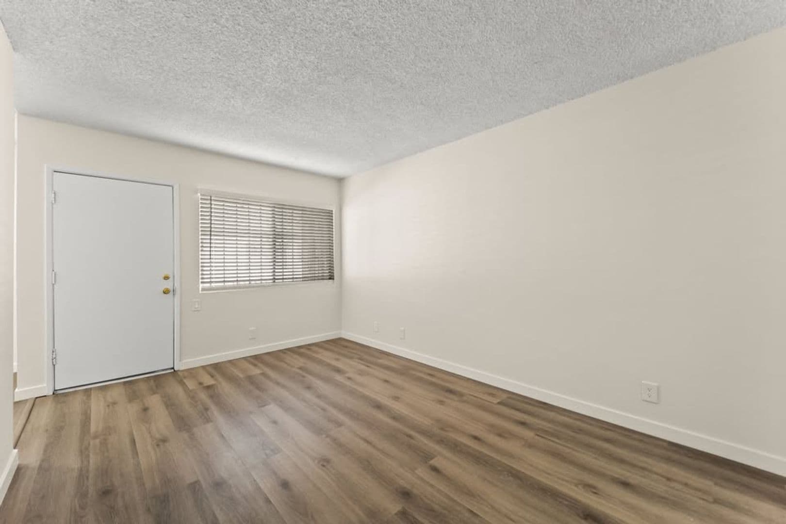 Los Angeles Apartment: 856 W. 84th St.