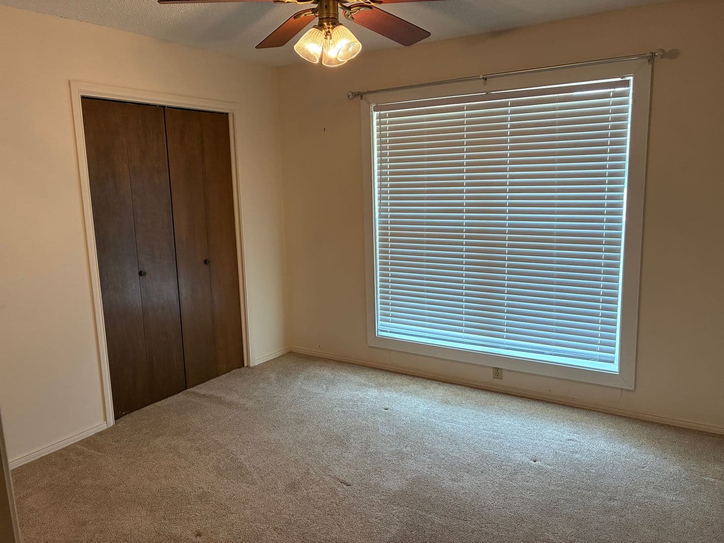 Mount Pleasant House: 415 Rosewood