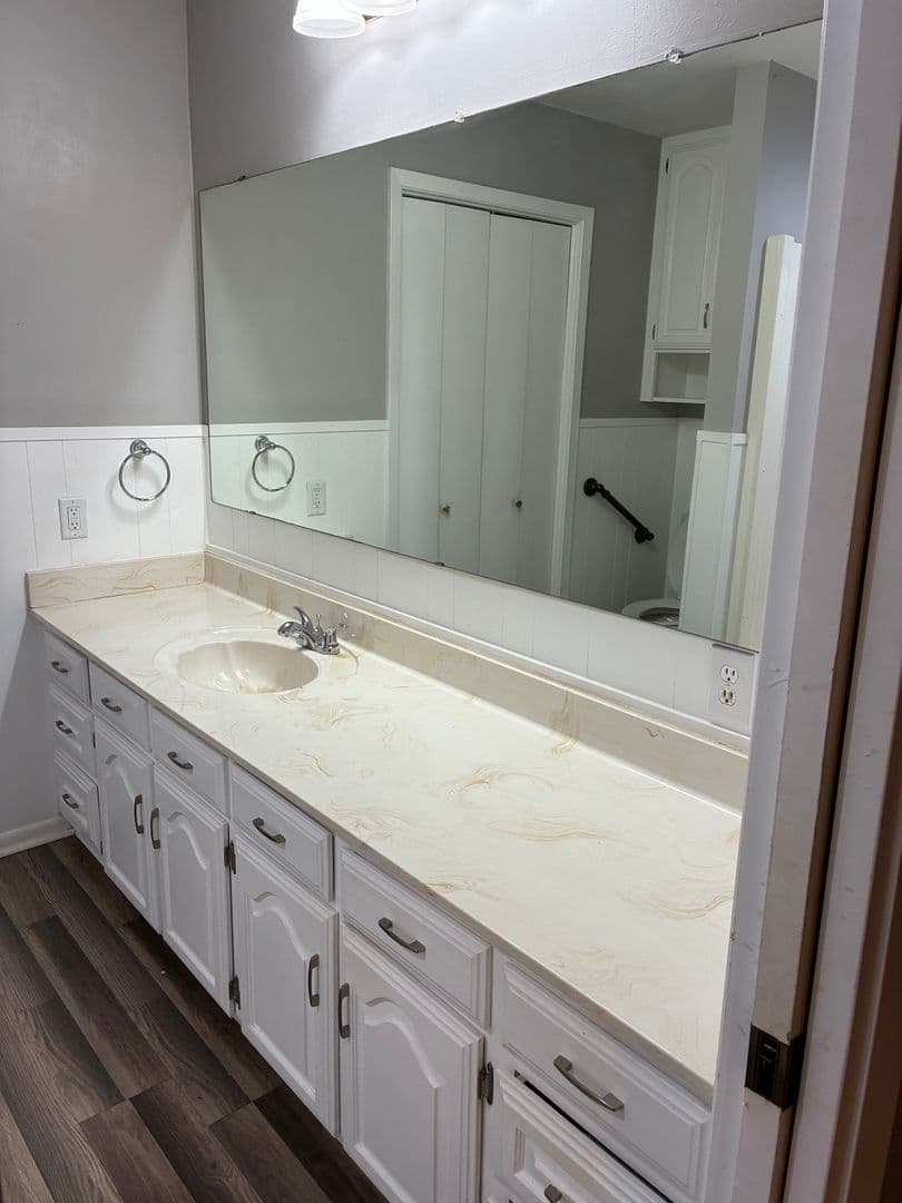 Pittsburg House: 231 Quitman