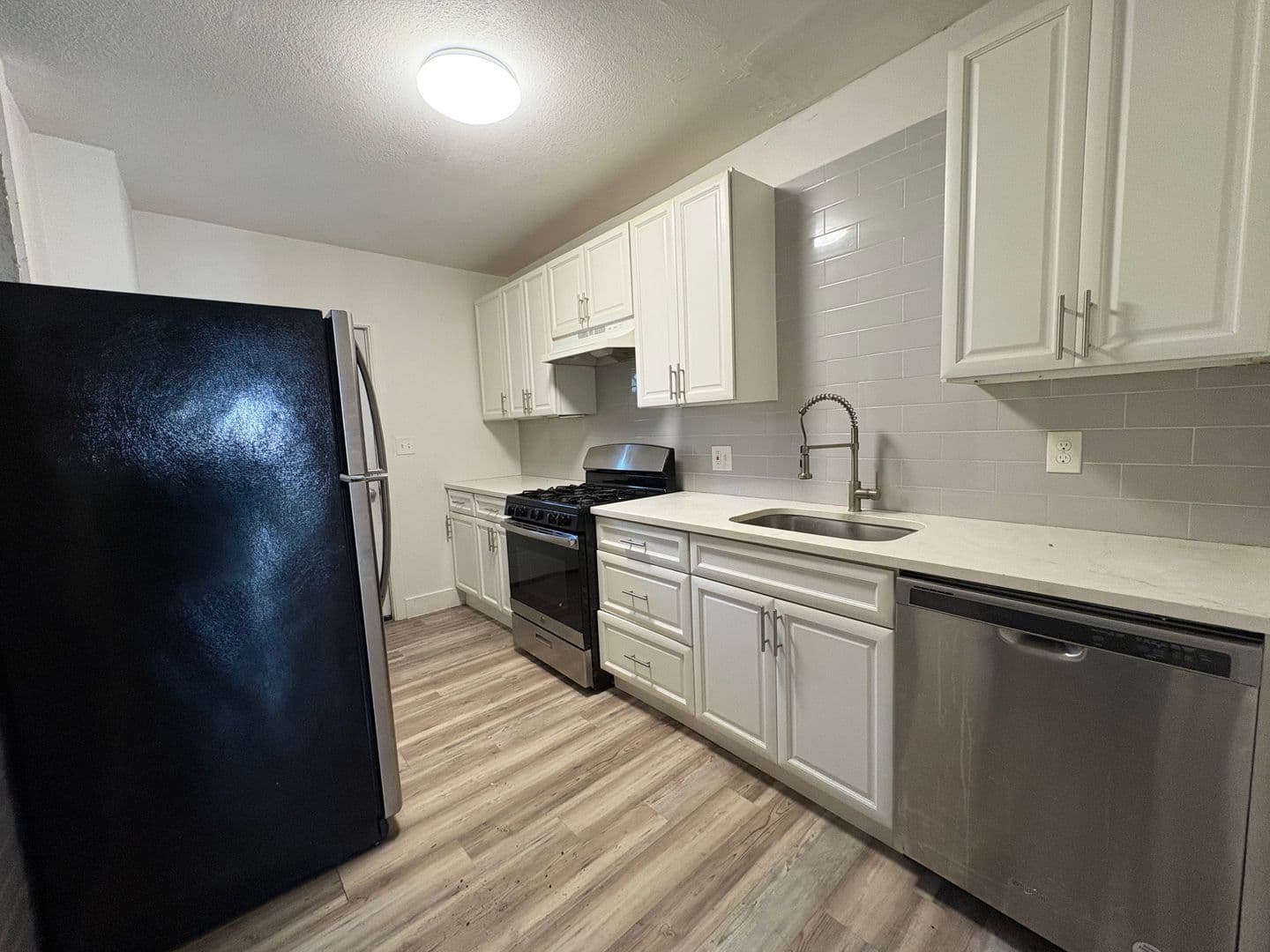 Pittsburgh Apartment: 473 Norton St