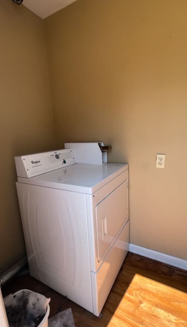 Coraopolis Apartment: 1000 State Ave