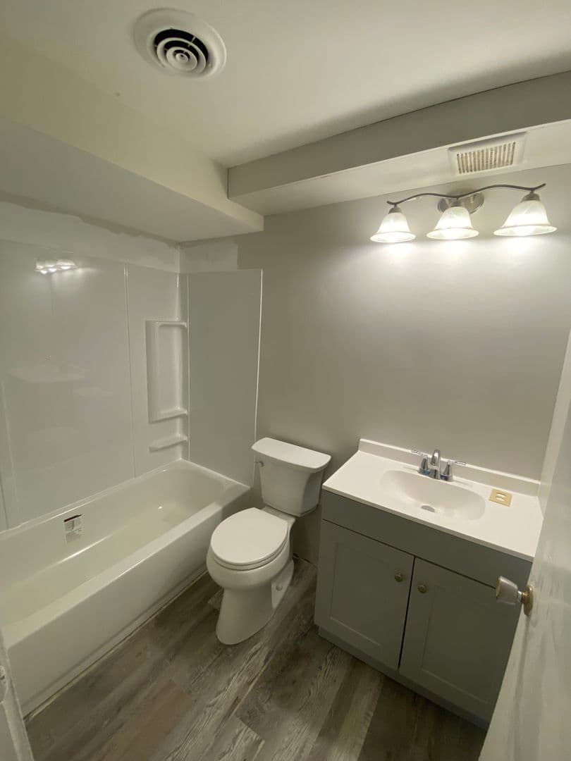 Pittsburgh Apartment: 521 Ohio River Blvd
