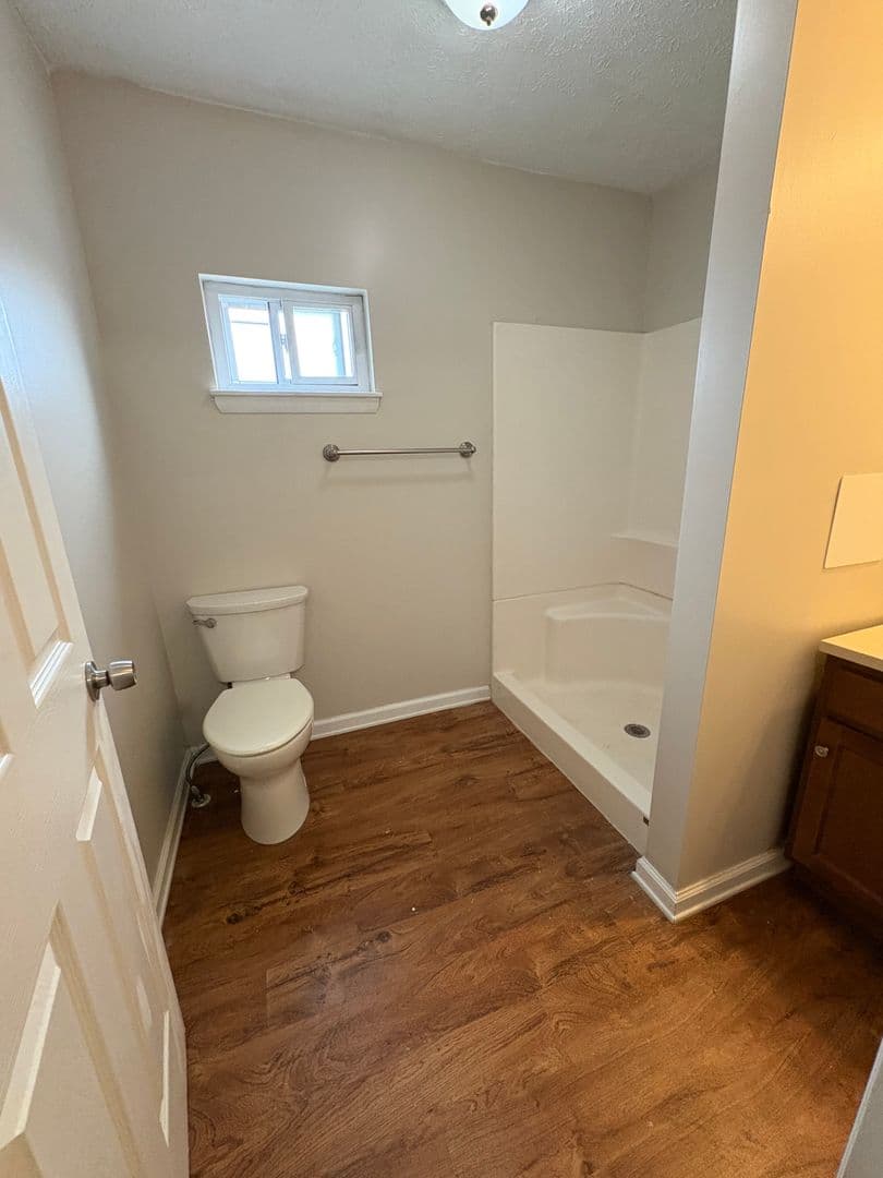 Coraopolis Apartment: 1000 State Ave