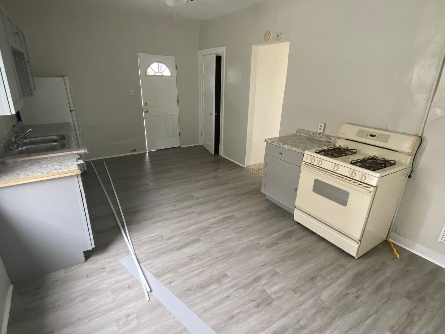 Pittsburgh Apartment: 202 N Balph Ave - Apt 2