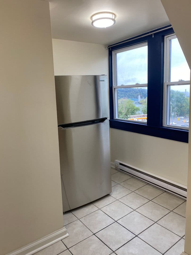 Pittsburgh Apartment: 192 Sheridan Ave