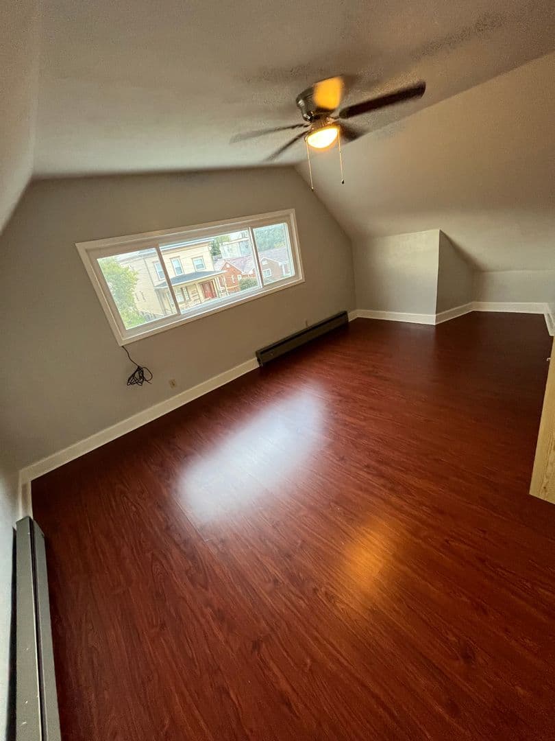 Pittsburgh Apartment: 151 Kendall Ave