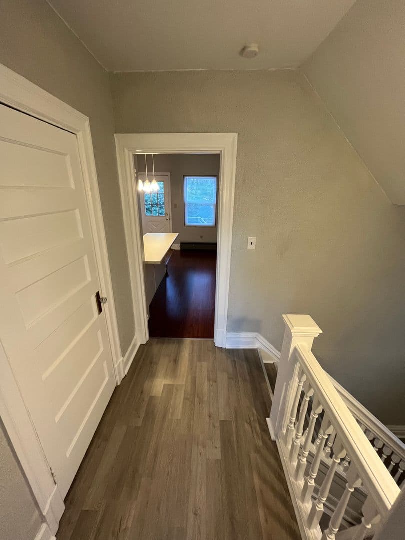 Pittsburgh Apartment: 151 Kendall Ave