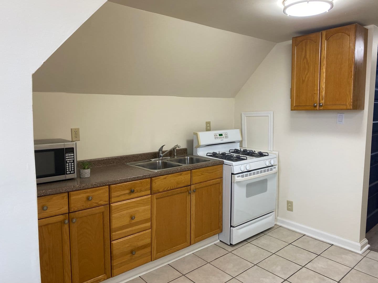 Pittsburgh Apartment: 192 Sheridan Ave