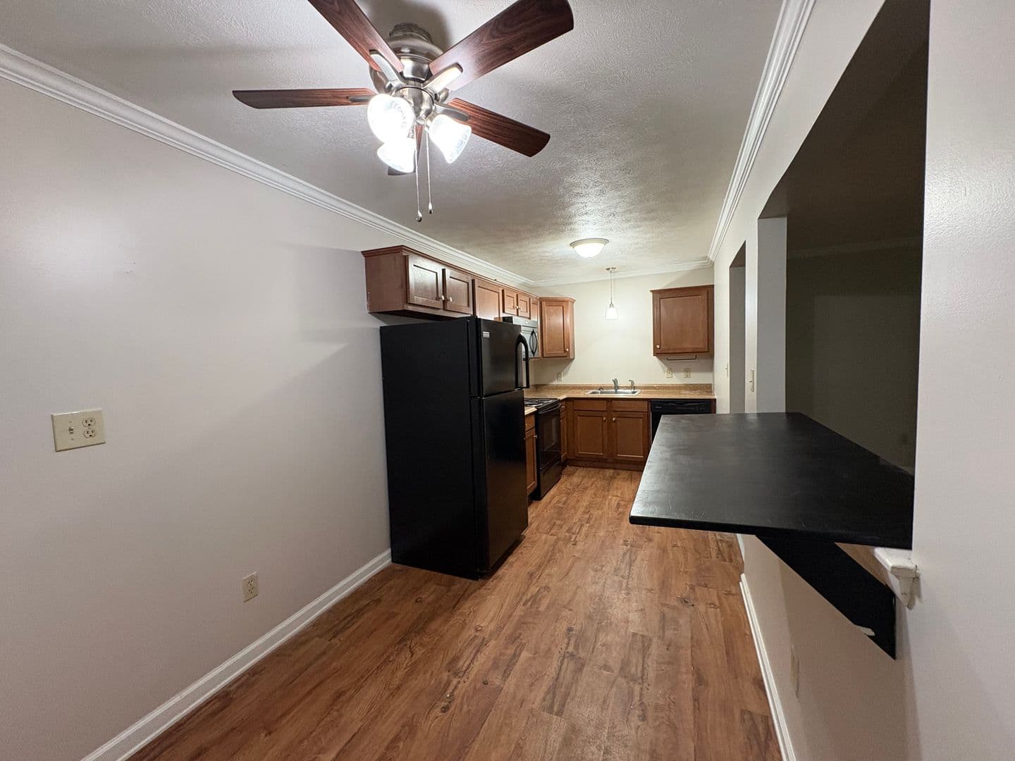 Coraopolis Apartment: 1000 State Ave