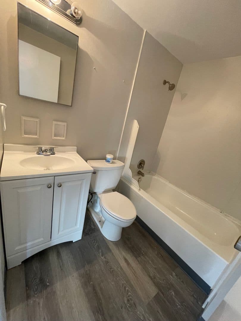 Pittsburgh Apartment: 616 City View Ave